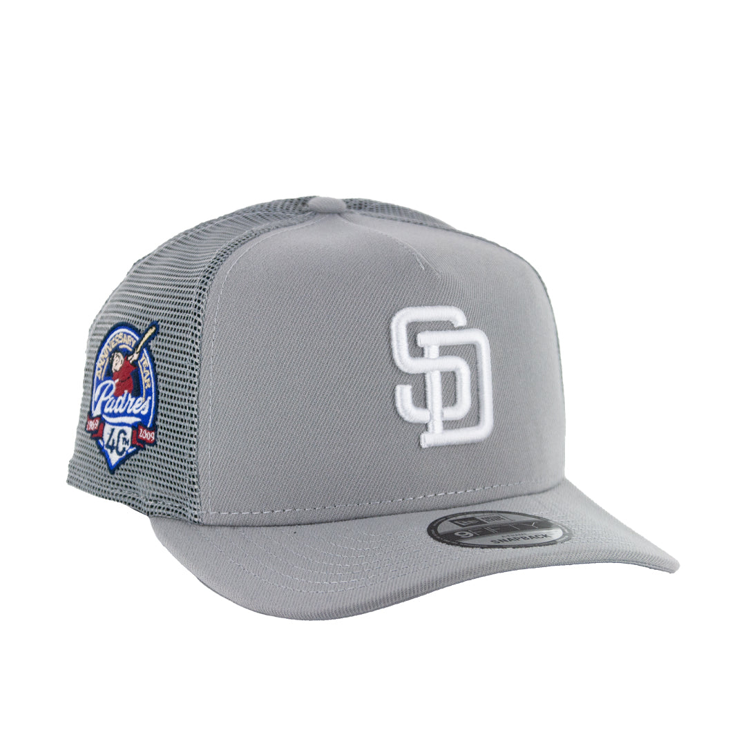9Fifty San Diego Padres Gris Total Logo Blanco A-Frame
