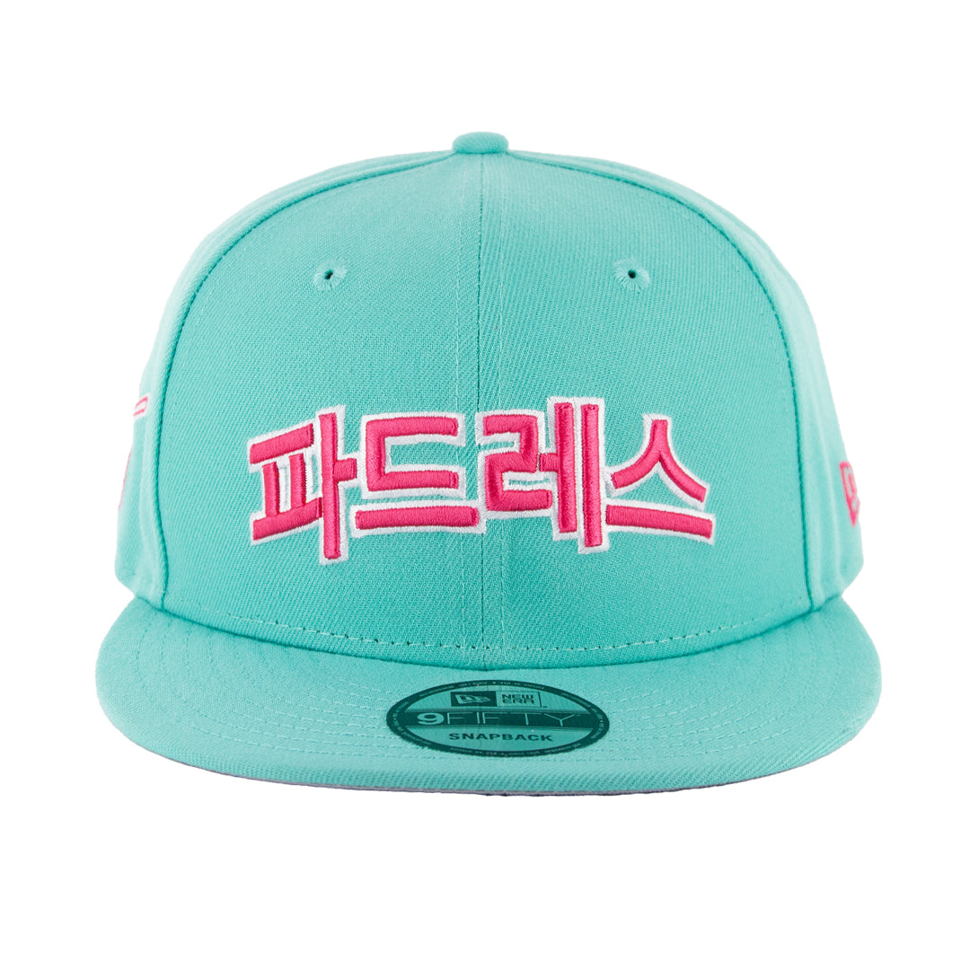 9Fifty San Diego Padres "Hangul" City Connect Menta Logo Rosa